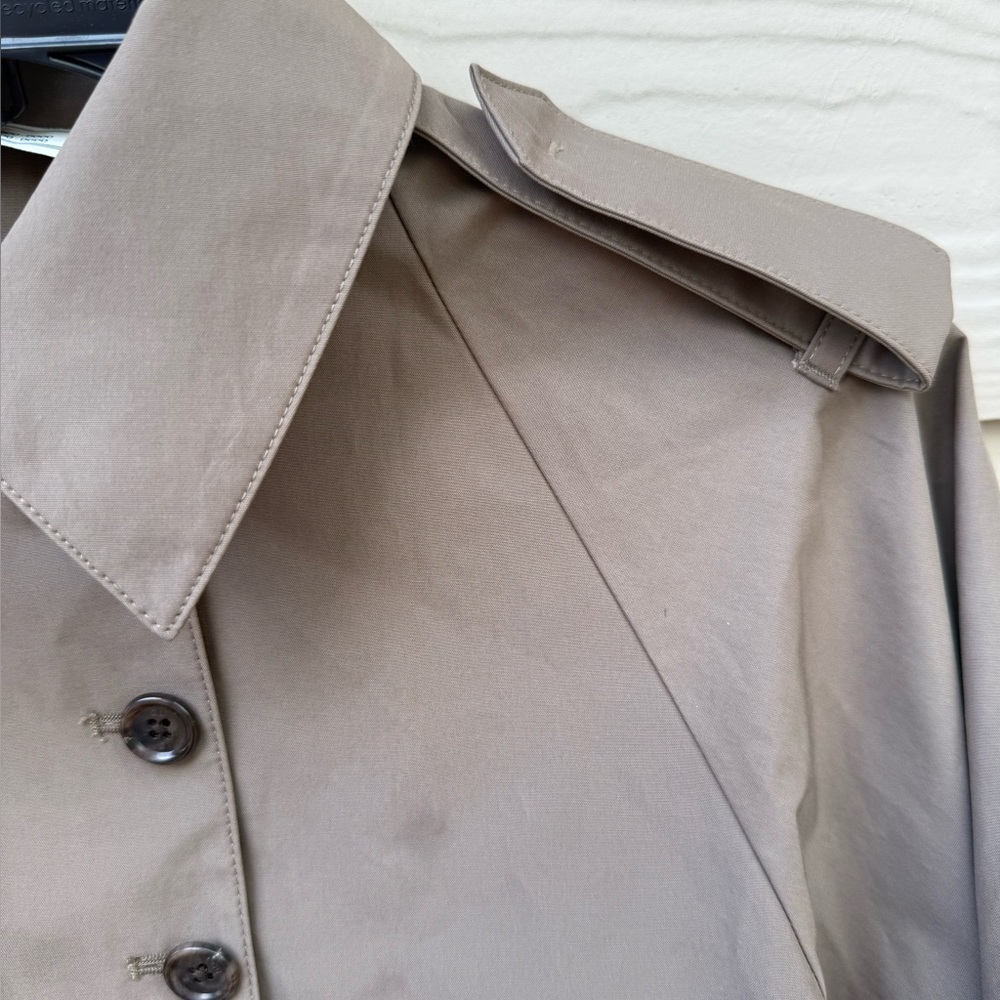 Cropped Cape Trench Jacket in Olive Green - Picture 10 of 16